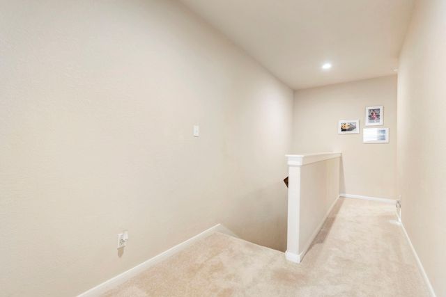 3 Avenswood Place, The Woodlands, TX 77382