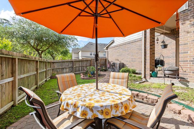 3 Avenswood Place, The Woodlands, TX 77382
