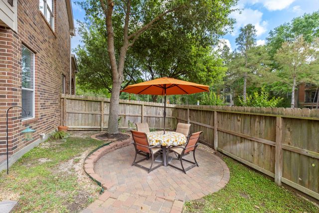 3 Avenswood Place, The Woodlands, TX 77382