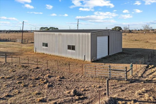 3857 Highway 61, Devers, TX 77538