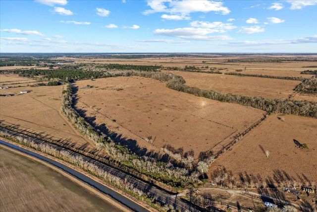 3857 Highway 61, Devers, TX 77538
