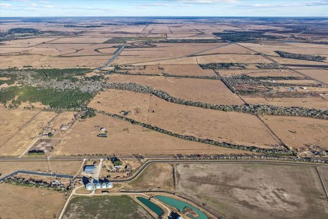 3857 Highway 61, Devers, TX 77538