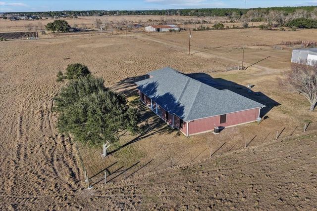 3857 Highway 61, Devers, TX 77538