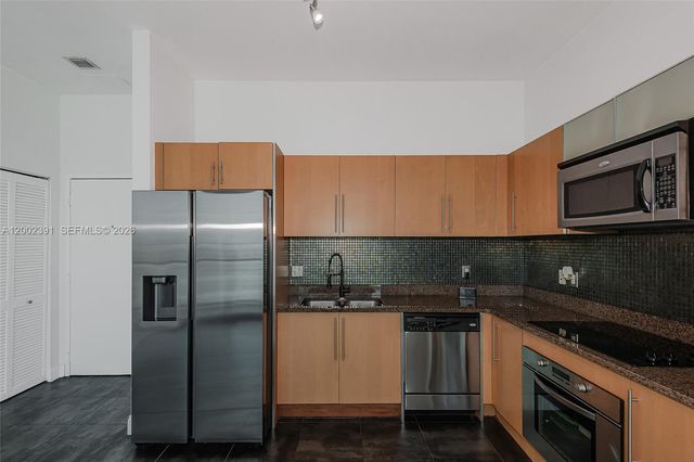300 S Biscayne Boulevard PH3903, Miami, FL 33131