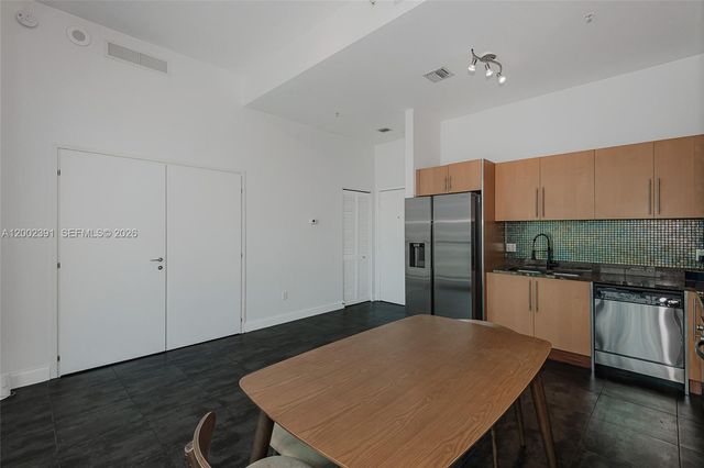 300 S Biscayne Boulevard PH3903, Miami, FL 33131