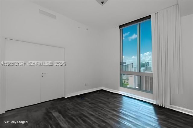300 S Biscayne Boulevard PH3903, Miami, FL 33131