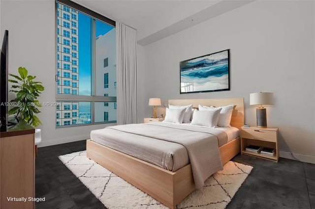 300 S Biscayne Boulevard PH3903, Miami, FL 33131