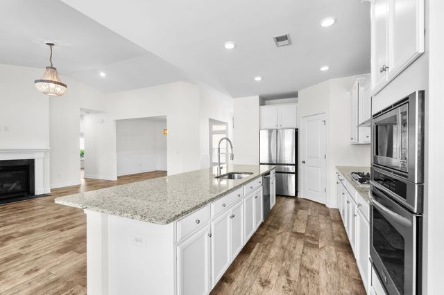2435 Goldfinch Dr., Myrtle Beach, SC 29577