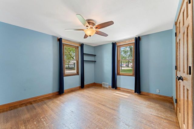 1405 W BREWSTER STREET, Appleton, WI 54914