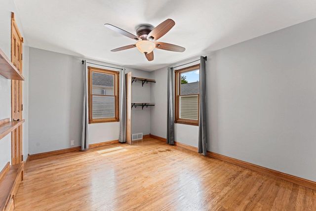 1405 W BREWSTER STREET, Appleton, WI 54914
