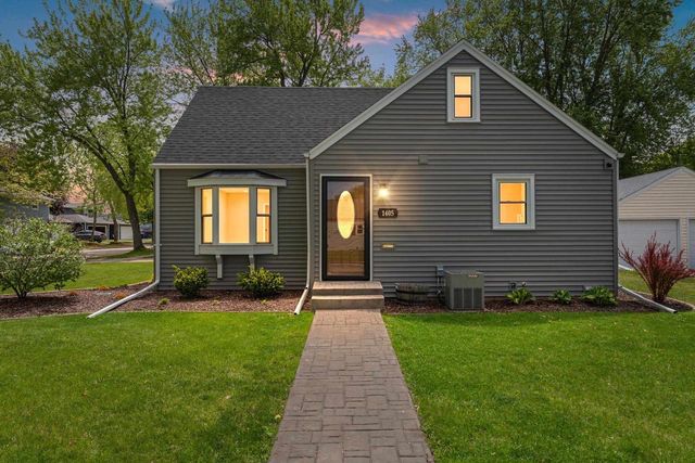 1405 W BREWSTER STREET, Appleton, WI 54914