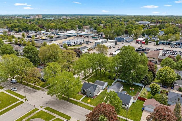 1405 W BREWSTER STREET, Appleton, WI 54914