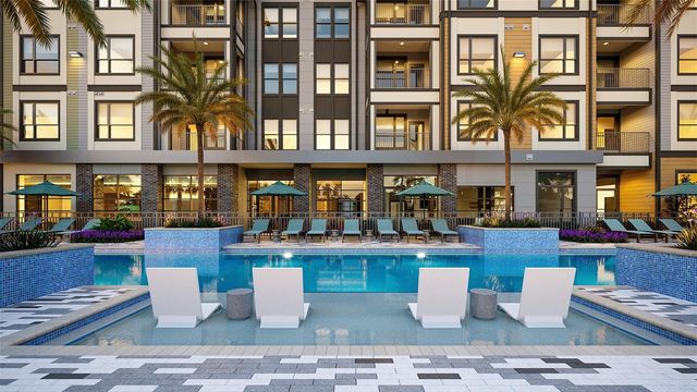 2285 CROWN VILLAGE ROAD TH2, Ocoee, FL 34761