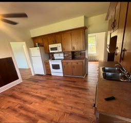 341 Woodstock Avenue Floor 1, Putnam, CT 06260