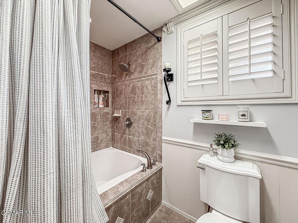 Image 13 of property listing at 1354 Casmalia Court, Simi Valley, CA 93065