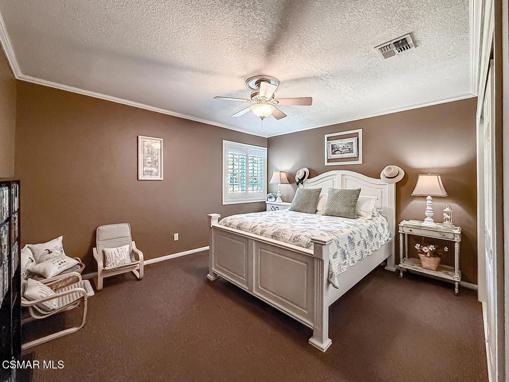 Image 14 of property listing at 1354 Casmalia Court, Simi Valley, CA 93065