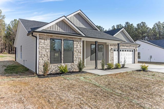319 Gwinn Mill Road, Pauline, SC 29376