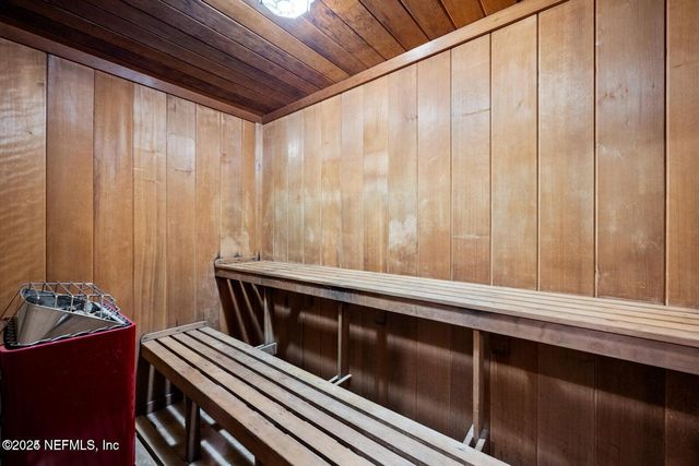 1601 OCEAN Drive 309, Jacksonville Beach, FL 32250