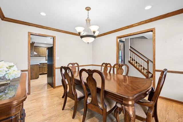 3665 Westwood DRIVE, Brookfield, WI 53005