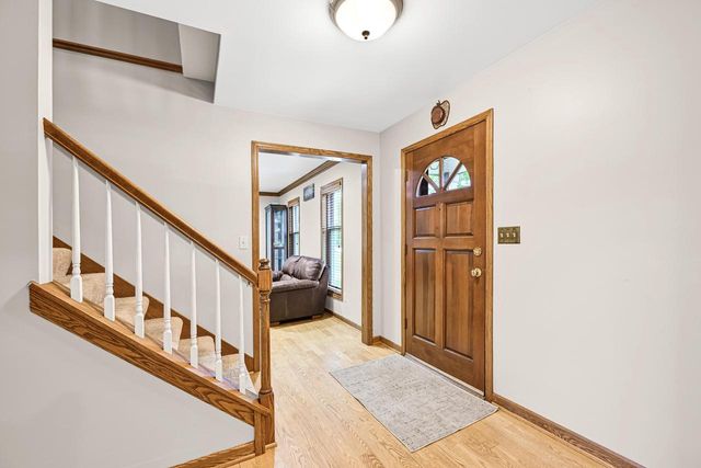3665 Westwood DRIVE, Brookfield, WI 53005