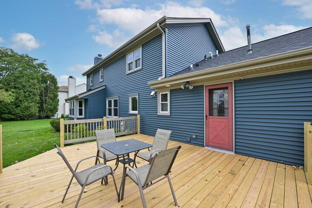 3665 Westwood DRIVE, Brookfield, WI 53005