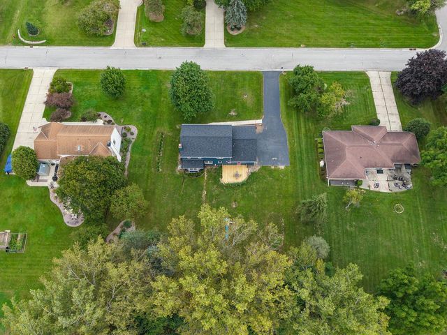 3665 Westwood DRIVE, Brookfield, WI 53005
