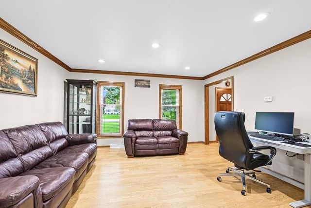 3665 Westwood DRIVE, Brookfield, WI 53005