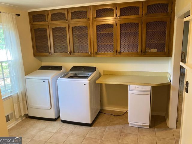 1193 Angelia Drive SW, Mableton, GA 30126