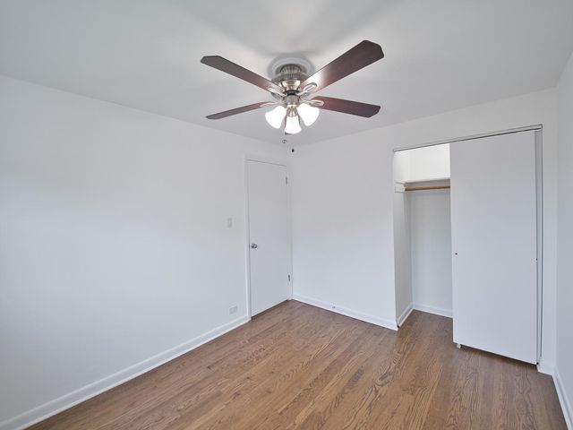 10107 Lawrence Court, Oak Lawn, IL 60453