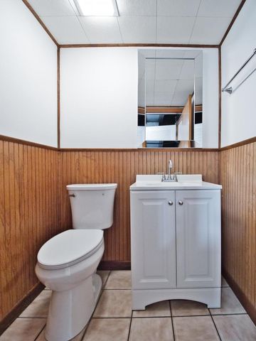 10107 Lawrence Court, Oak Lawn, IL 60453