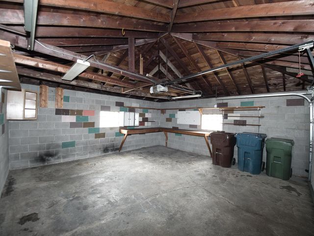 10107 Lawrence Court, Oak Lawn, IL 60453