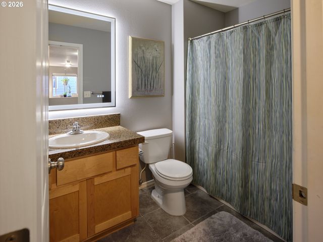 2407 Ne 127TH Pl, Vancouver, WA 98684