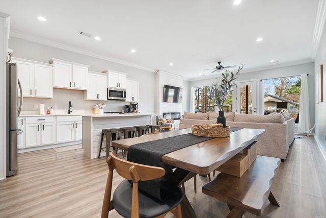 215 Long Beach Drive, Hot Springs, AR 71913