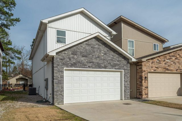 215 Long Beach Drive, Hot Springs, AR 71913