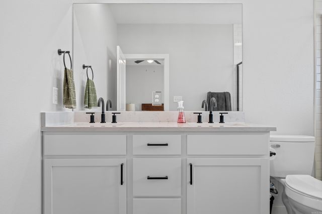 215 Long Beach Drive, Hot Springs, AR 71913