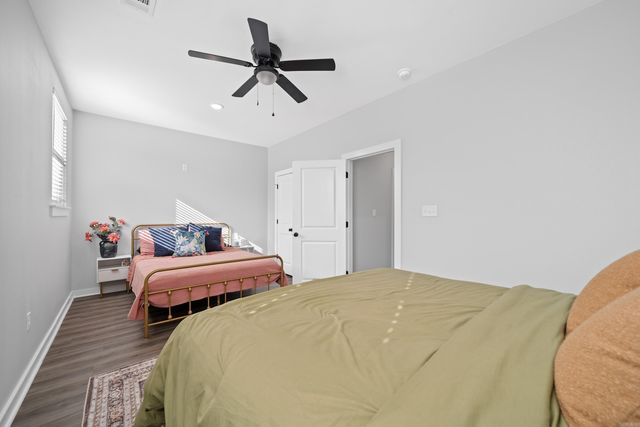 215 Long Beach Drive, Hot Springs, AR 71913