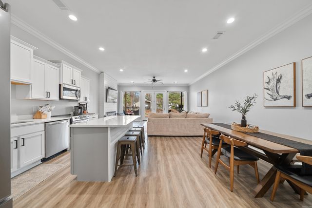 215 Long Beach Drive, Hot Springs, AR 71913