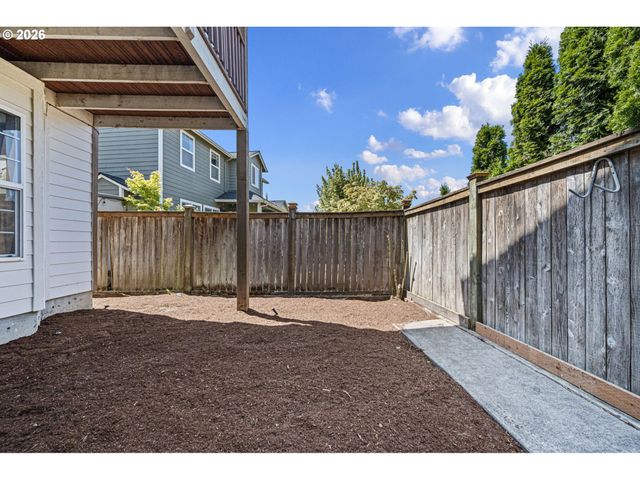 3466 AMBLESIDE Dr, Springfield, OR 97477