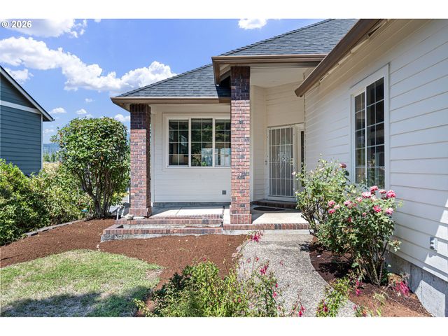 3466 AMBLESIDE Dr, Springfield, OR 97477