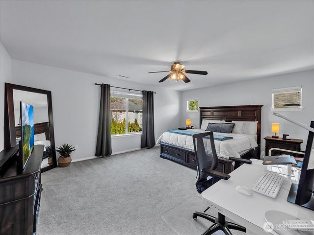 36522 SE Woody Creek Lane, Snoqualmie, WA 98065