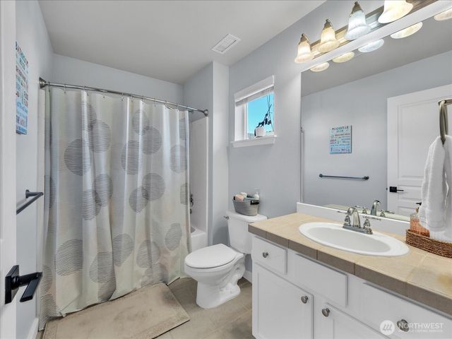 36522 SE Woody Creek Lane, Snoqualmie, WA 98065