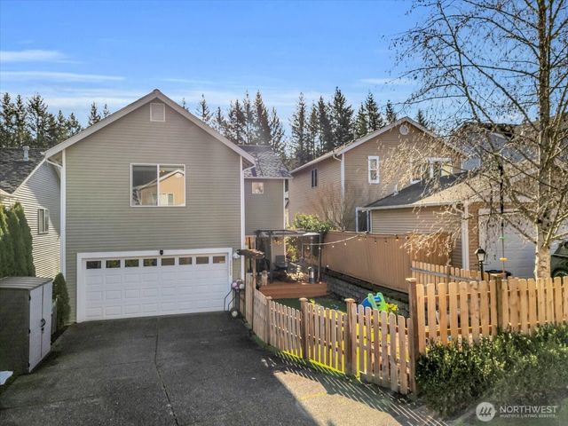 36522 SE Woody Creek Lane, Snoqualmie, WA 98065