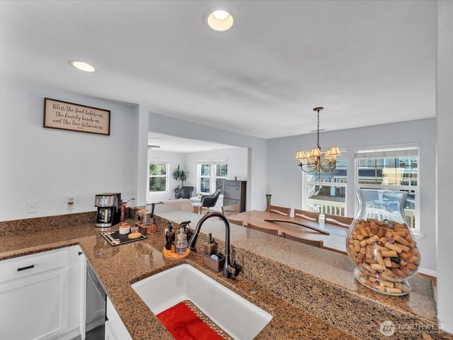 36522 SE Woody Creek Lane, Snoqualmie, WA 98065