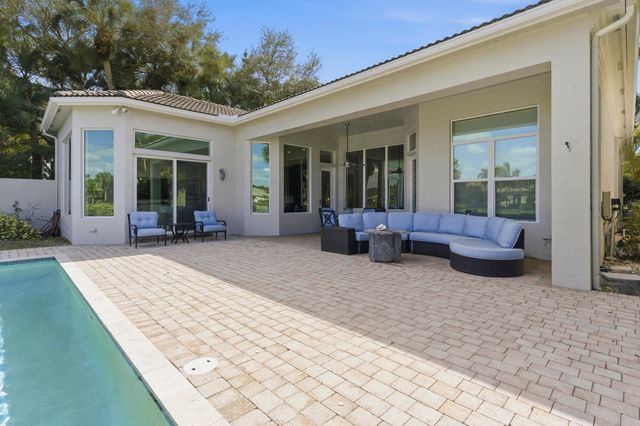 102 Tranquilla Drive, Palm Beach Gardens, FL 33418