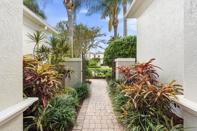 102 Tranquilla Drive, Palm Beach Gardens, FL 33418