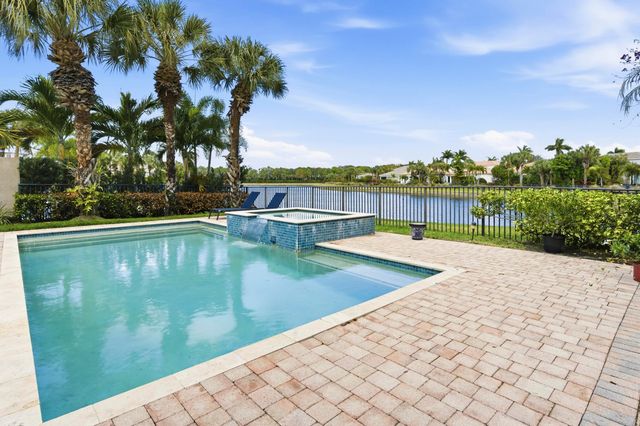 102 Tranquilla Drive, Palm Beach Gardens, FL 33418