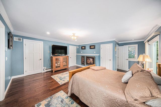 329 Pamela Circle, Brooklyn, MI 49230