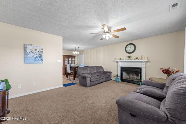 209 Devonshire Drive, Havelock, NC 28532