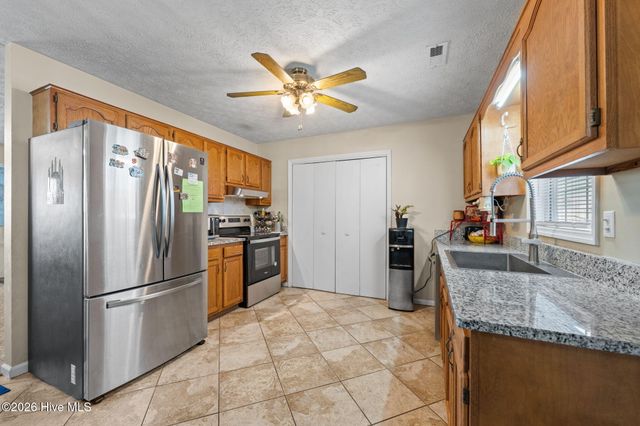 209 Devonshire Drive, Havelock, NC 28532