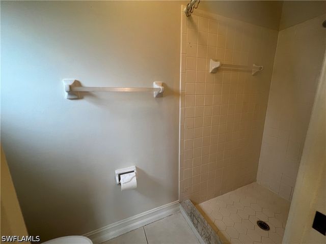 108 Tanglewood CT 131-1, Naples, FL 34113